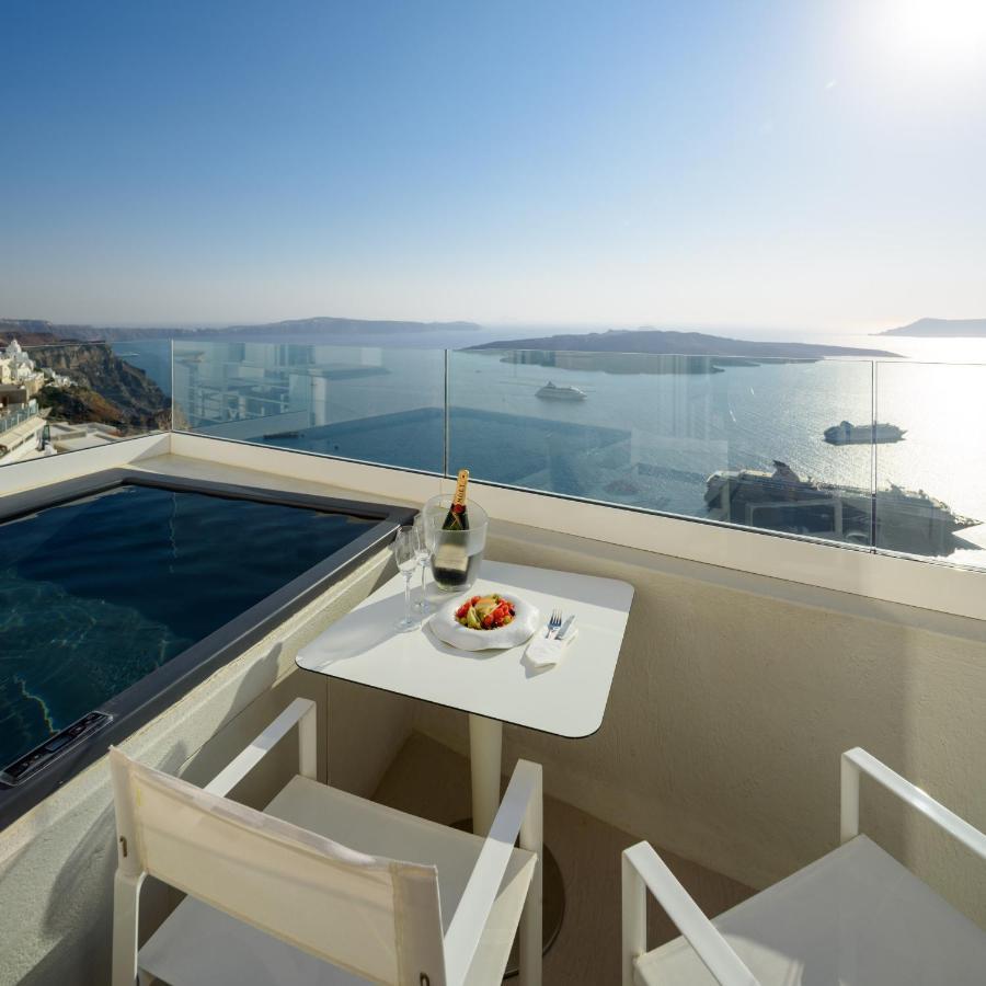 Nefeles Luxury Suites Fira  Exterior foto